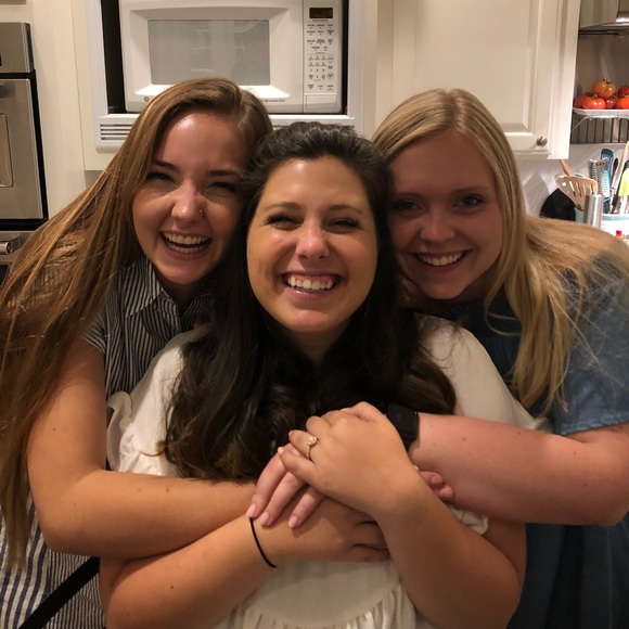 Hi, I’m Olivia! ☺️ - Picture 5 of 6